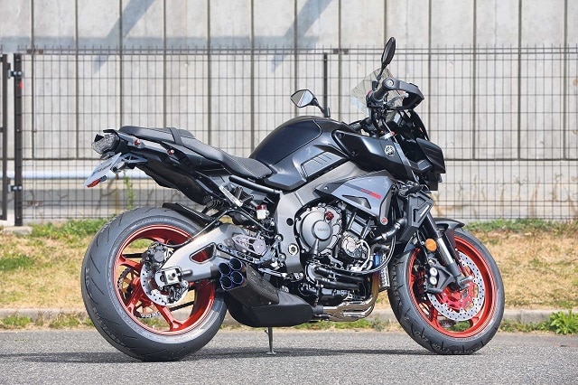 Motocicleta Tourer Yamaha MT-10
