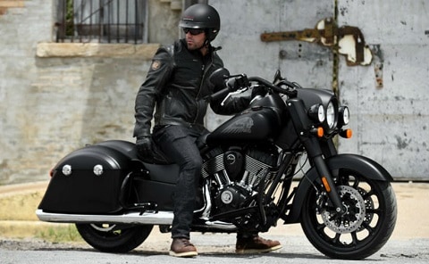 Indian Motorcycle adaugă două noi modele în lineup-ul 2018 - motocicleta Indian Roadmaster Elite