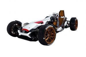 Project 2&4, un vehicul Honda cu motor de motocicleta si aspect de masina de curse de Formula 1