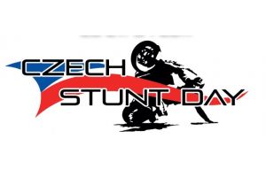 Spectacol de acrobatii moto in Cehia