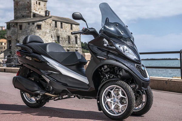 565437f22bed-scooter-3-roues-piaggio-mp3