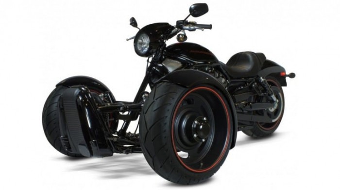 Scorpion V-Rod Reverse Trike,conversia unui Harley Davidson
