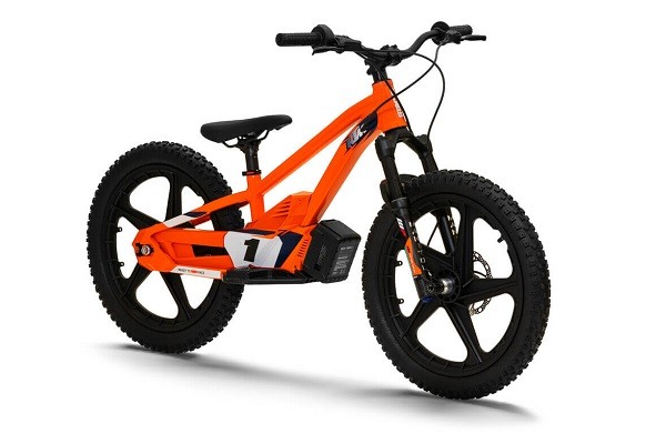KTM lanseaza gama de biciclete pentru copii KTM SX-E 2023