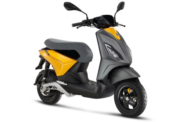Piaggio 1, un scuter electric conceput pentru mobilitate urbana