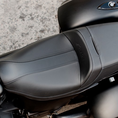 Indian Motorcycle Scaun Rogue - Black